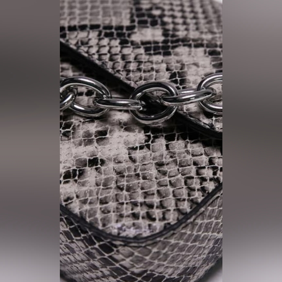 Topshop Catlin Snake Print Mini Crossbody Bag with Chain Strap - Picture 7 of 9